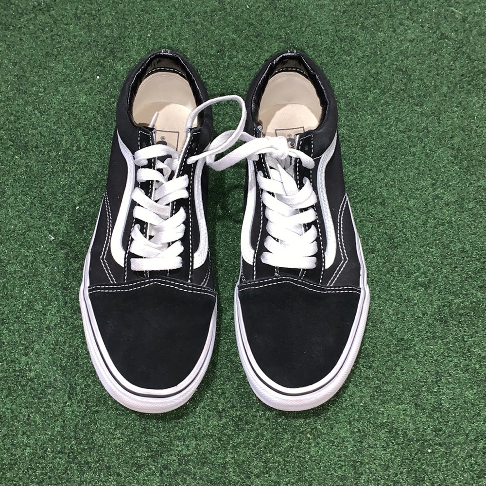 Black Vans